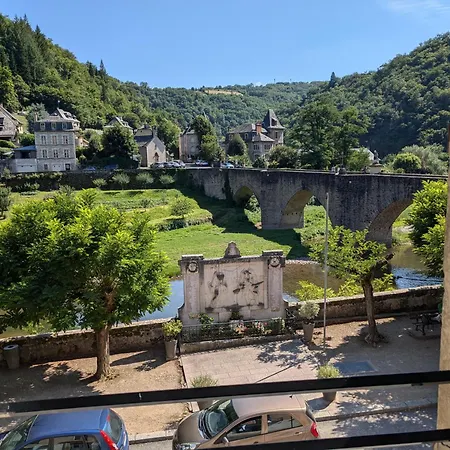 Bed & Breakfast Chez Cornelia Estaing (Aveyron)